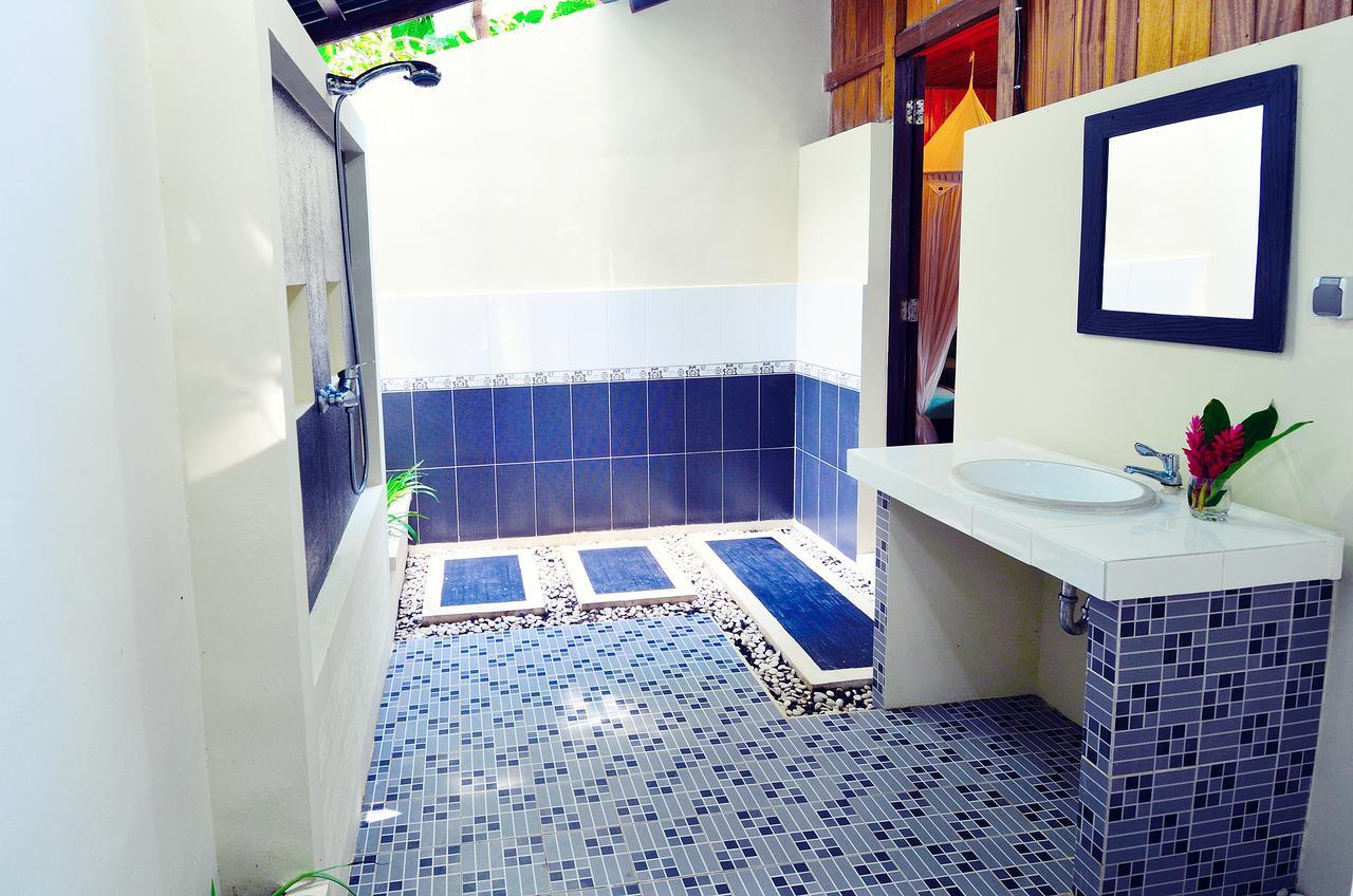 Froggies Divers Bunaken Exterior foto